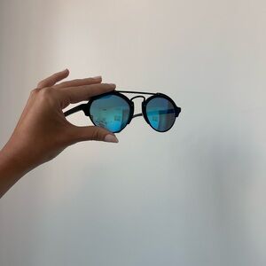 Stylish Black Sunglasses with Blue Lenses
